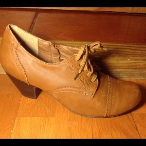 Eryaudrey Ankle Heels/Booties Size 6